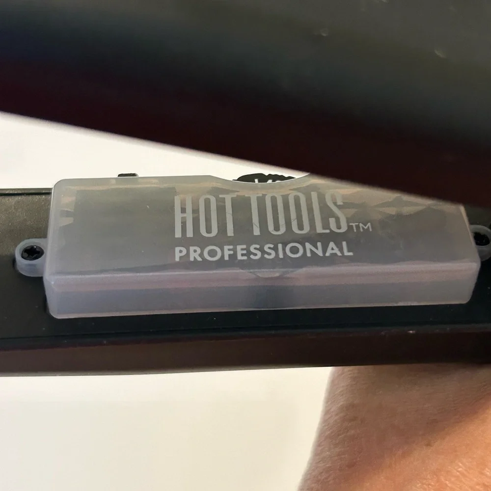 Hot Tools Pro Ceramic Flat Iron for Sleek Results, 1 Inch Tested‎ Works